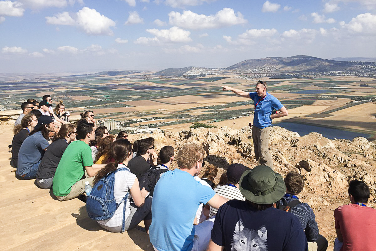 Professor Johnson lecturing students in Israel
